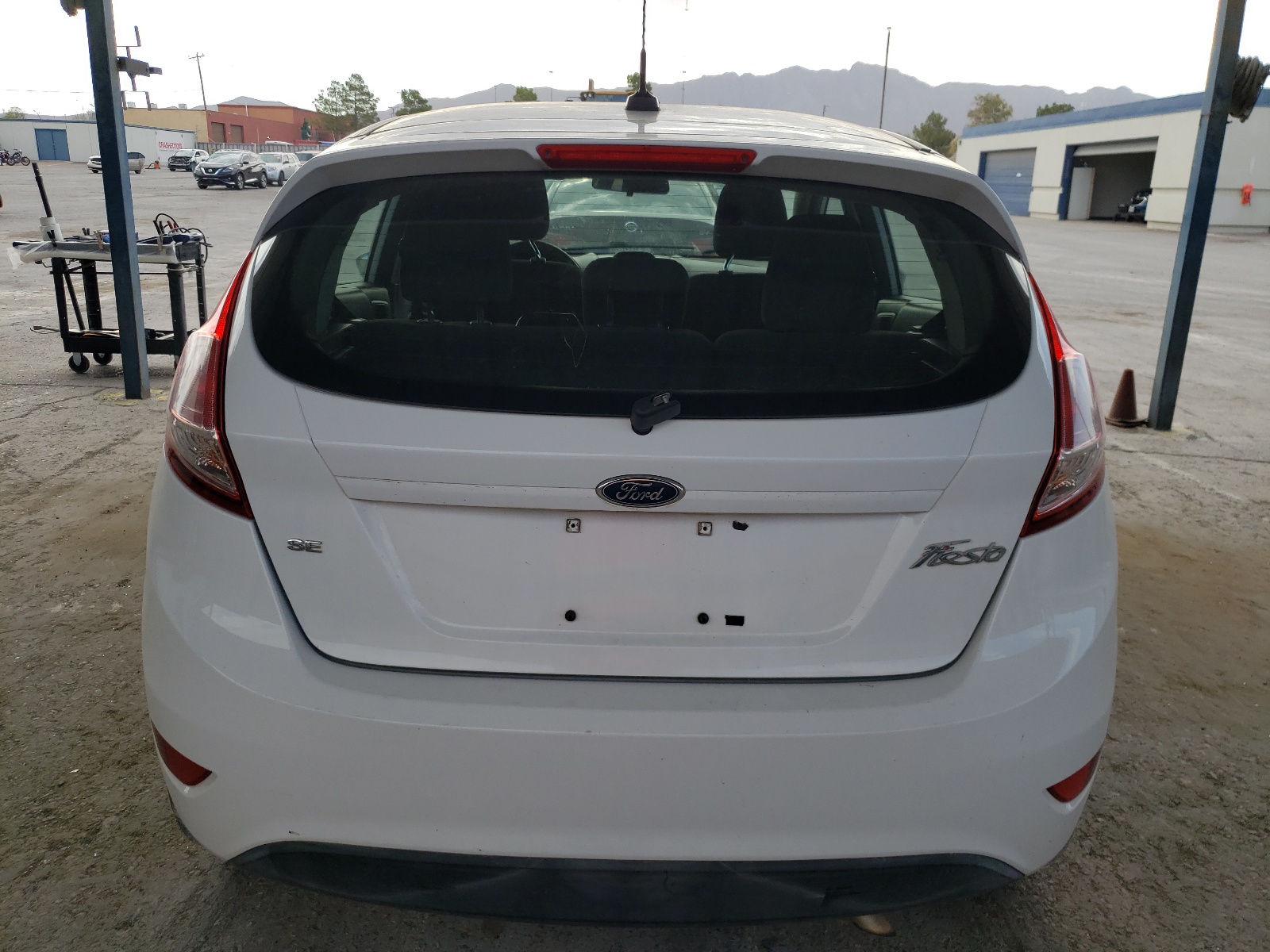 3FADP4EJ0HM113113 2017 Ford Fiesta Se