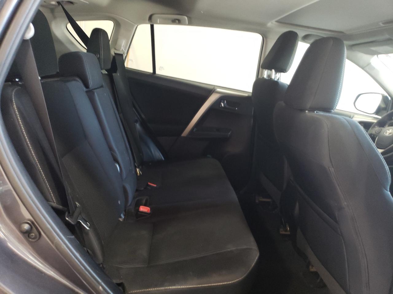 2015 Toyota Rav4 Xle VIN: 2T3WFREV9FW195697 Lot: 63325364