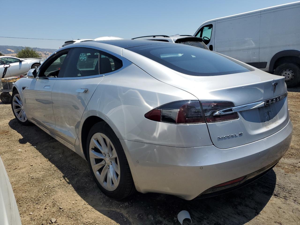 5YJSA1E24JF249748 2018 TESLA MODEL S - Image 2