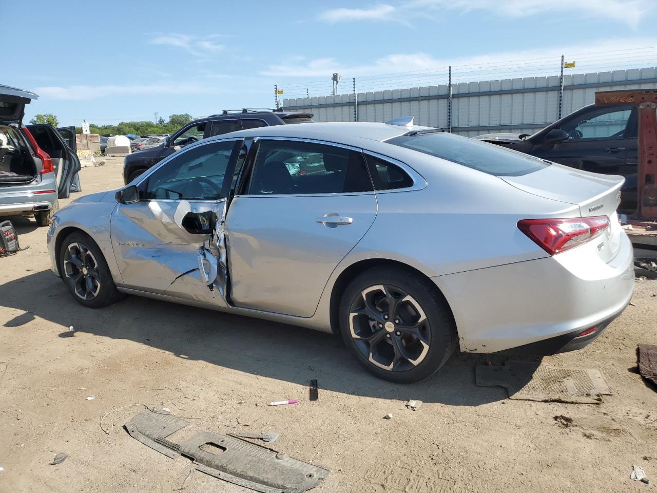 1G1ZDSSTXNF104380 2022 CHEVROLET MALIBU - Image 2