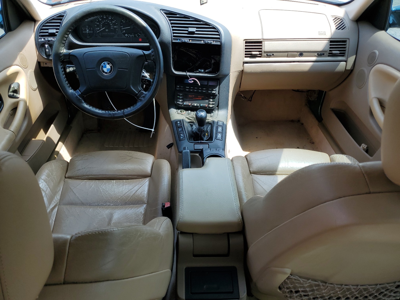 WBACD332XTAV17477 1996 BMW 328 I