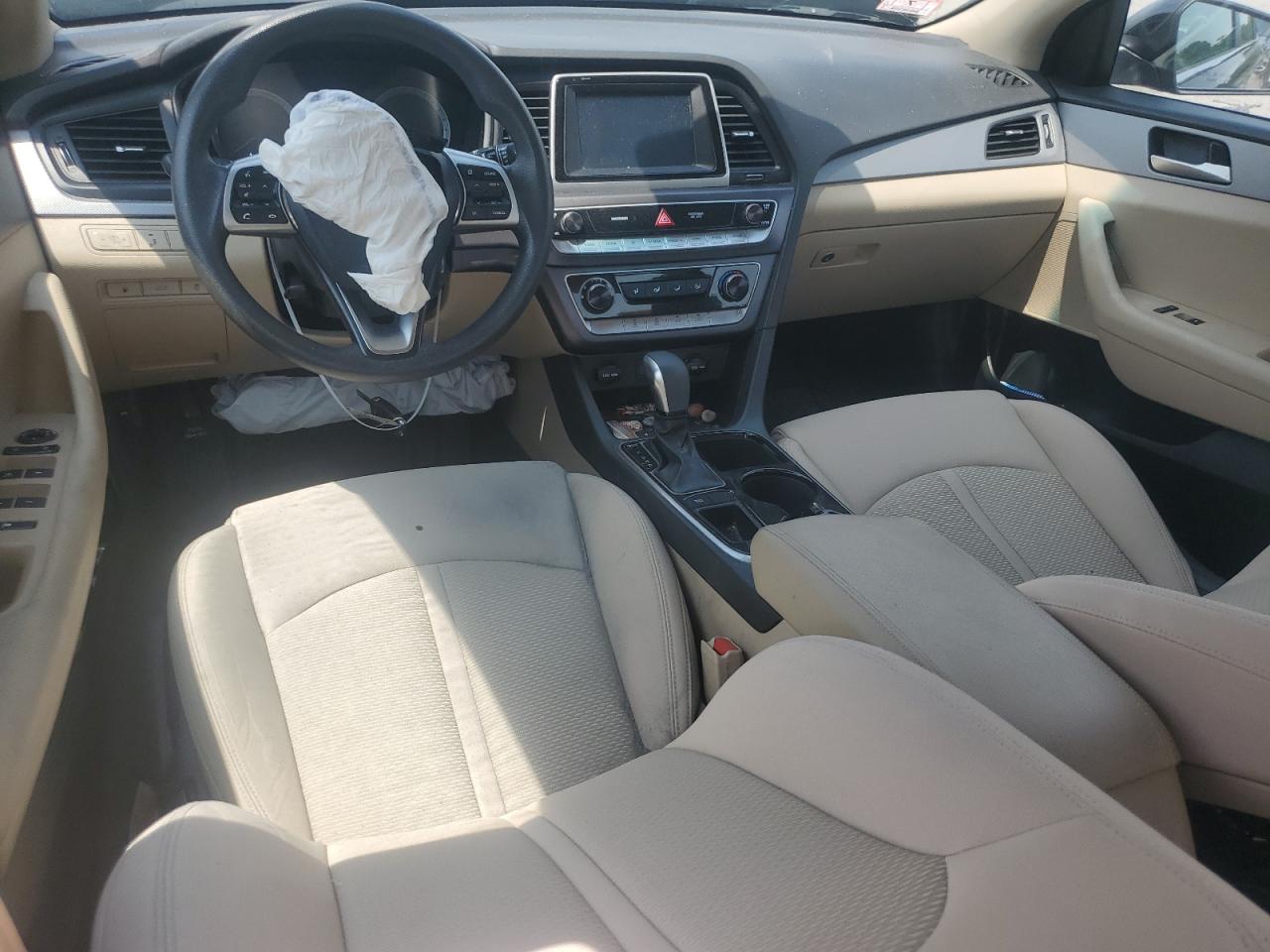 2019 Hyundai Sonata Se VIN: 5NPE24AF2KH750256 Lot: 62062614