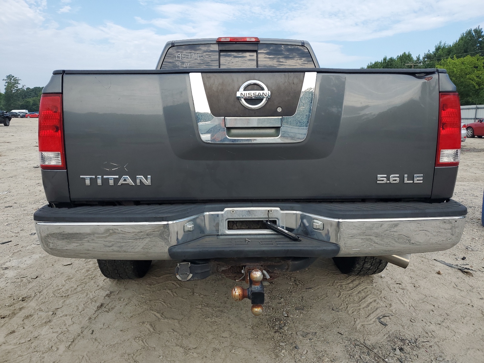 1N6AA06BX4N562259 2004 Nissan Titan Xe