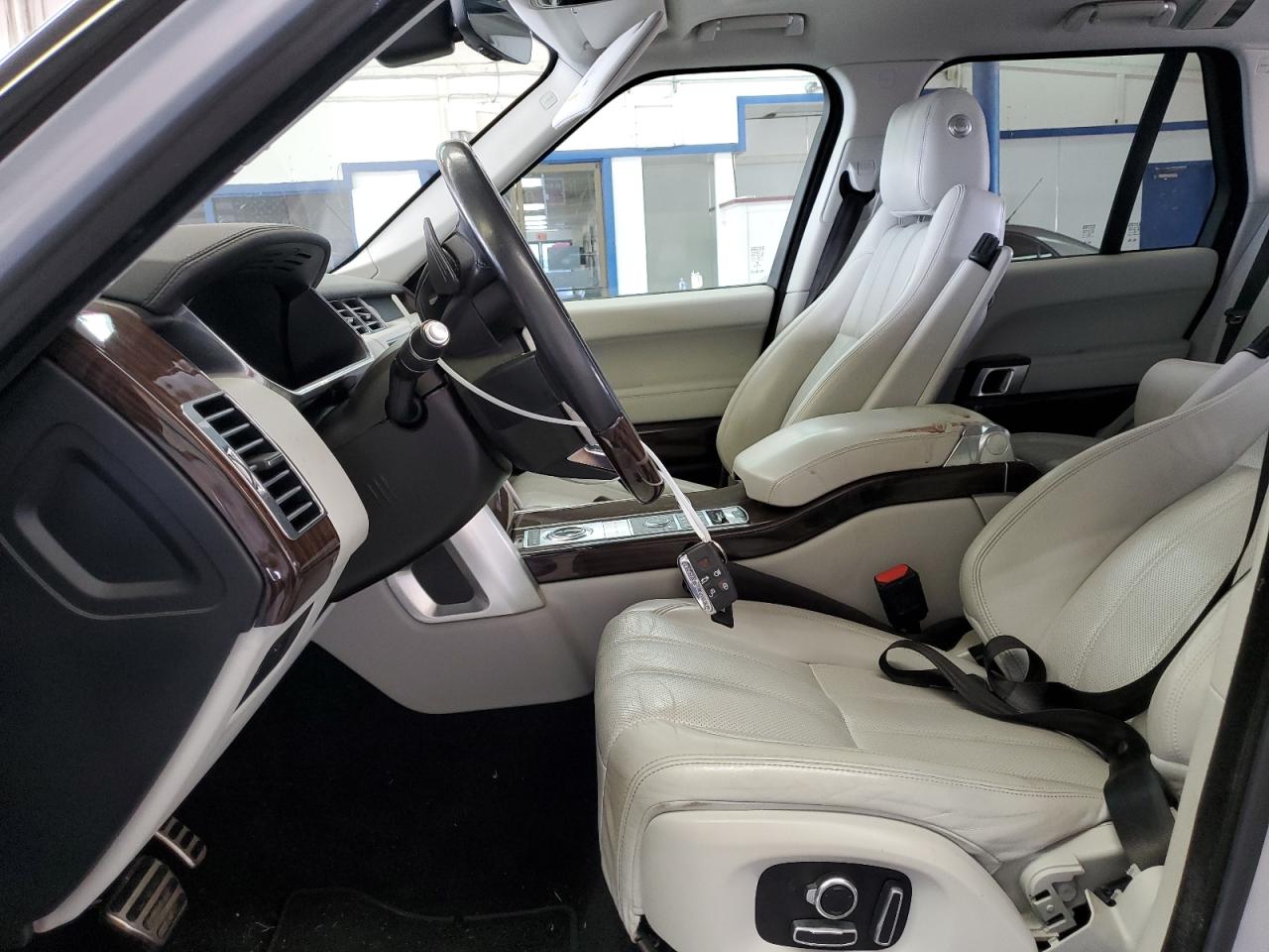 2017 Land Rover Range Rover Supercharged VIN: SALGS2FEXHA360866 Lot: 64513454