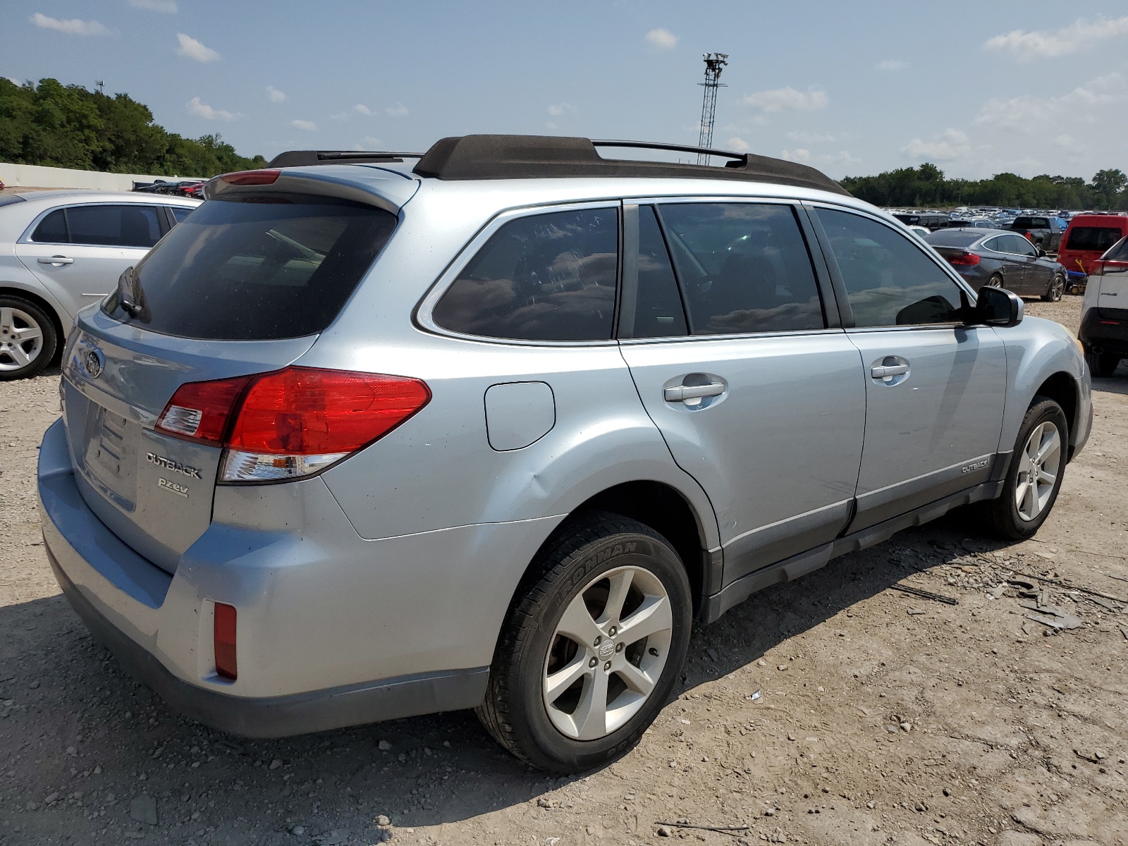 2013 Subaru Outback 2.5I Premium vin: 4S4BRBCC5D3266887