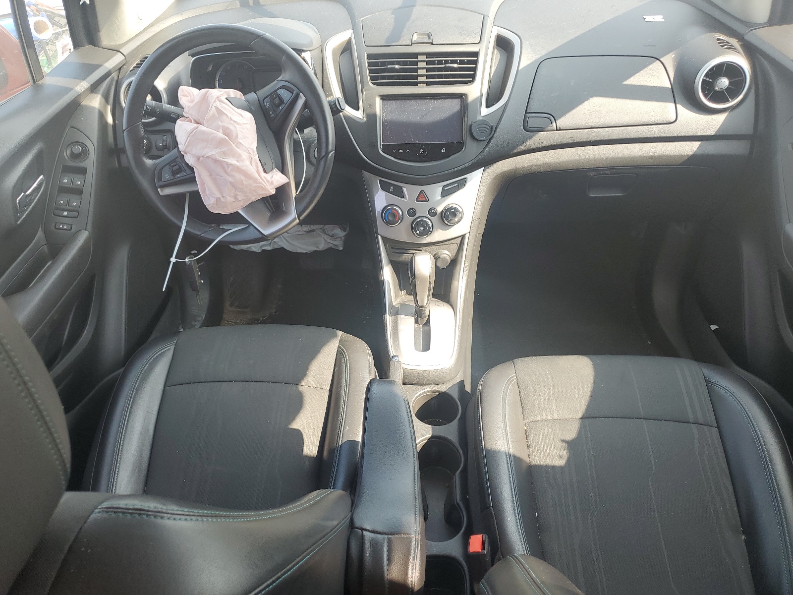 KL7CJPSB2GB623097 2016 Chevrolet Trax 1Lt