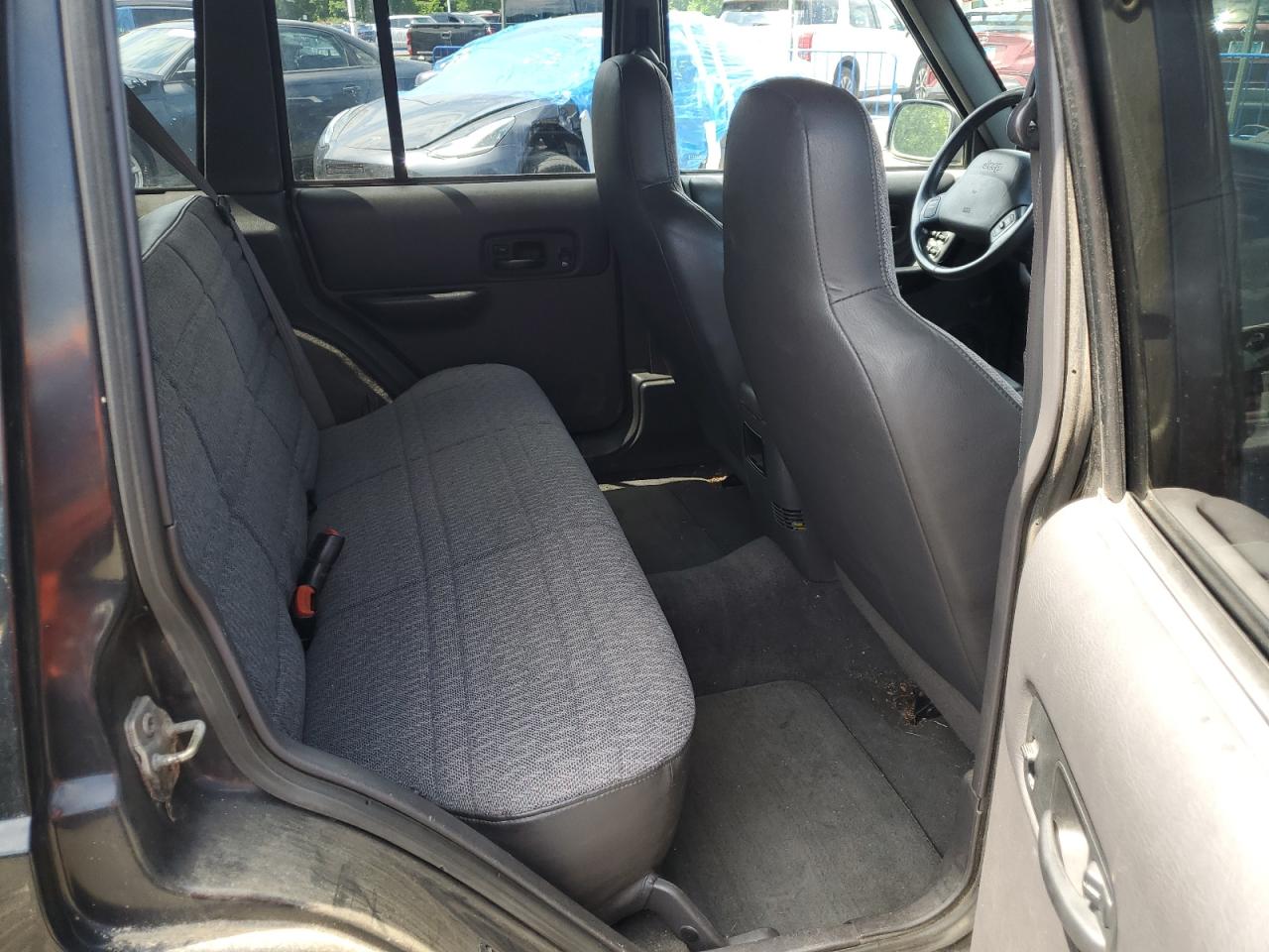 1999 Jeep Cherokee Sport VIN: 1J4FF68S6XL571383 Lot: 62395964