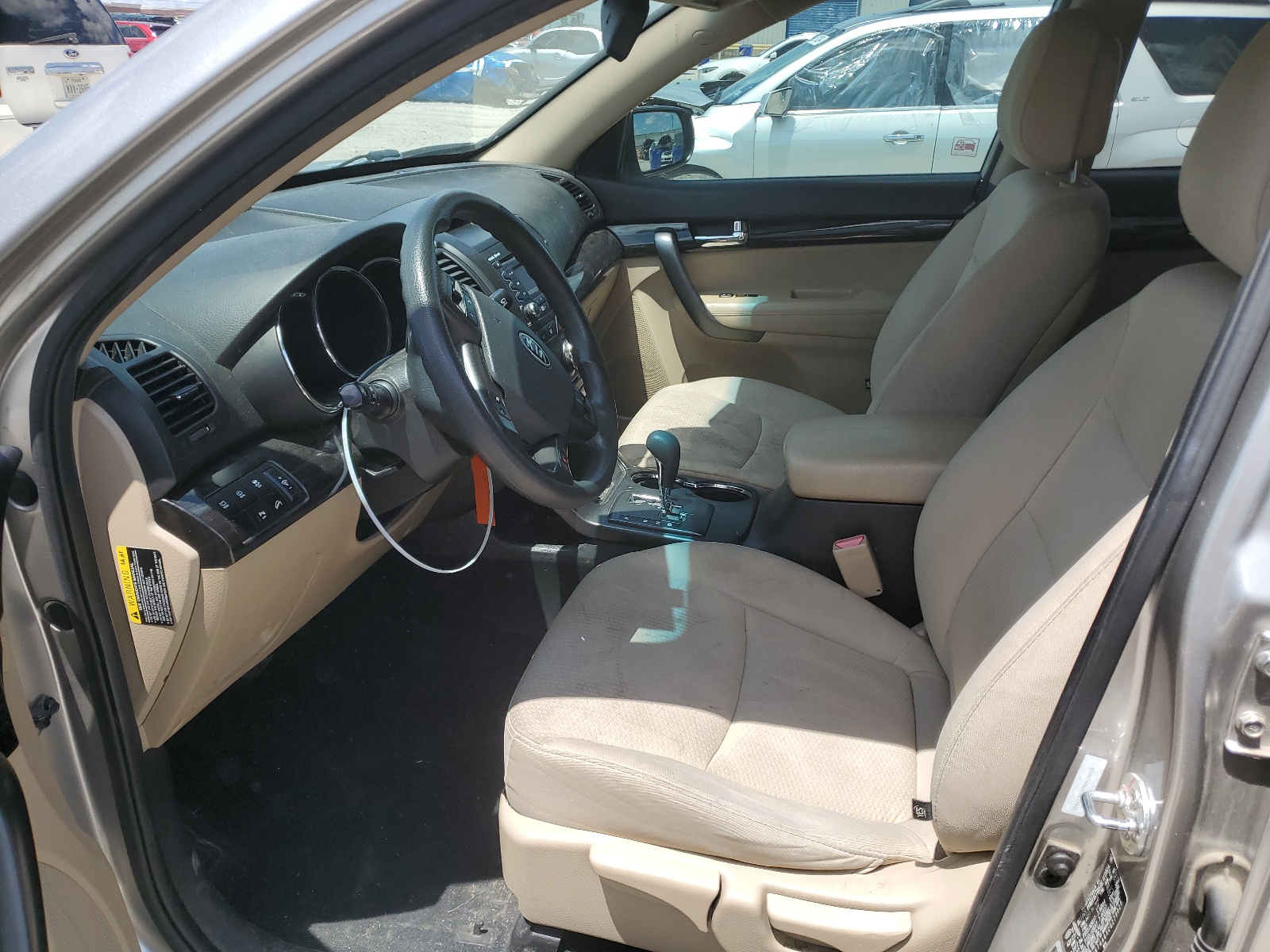 5XYKT4A6XCG279028 2012 Kia Sorento Base