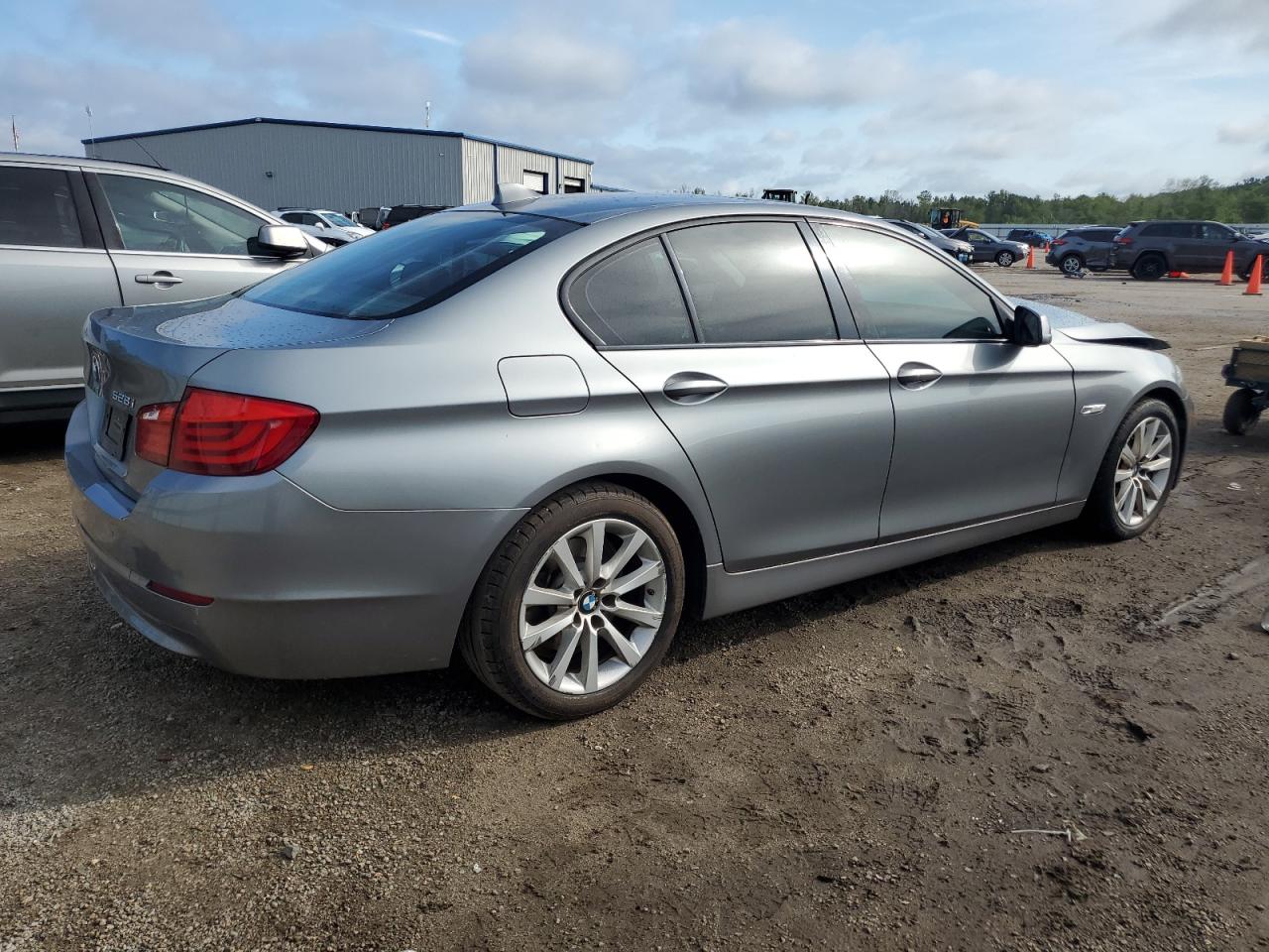 2011 BMW 528 I VIN: WBAFR1C50BC672720 Lot: 62279064