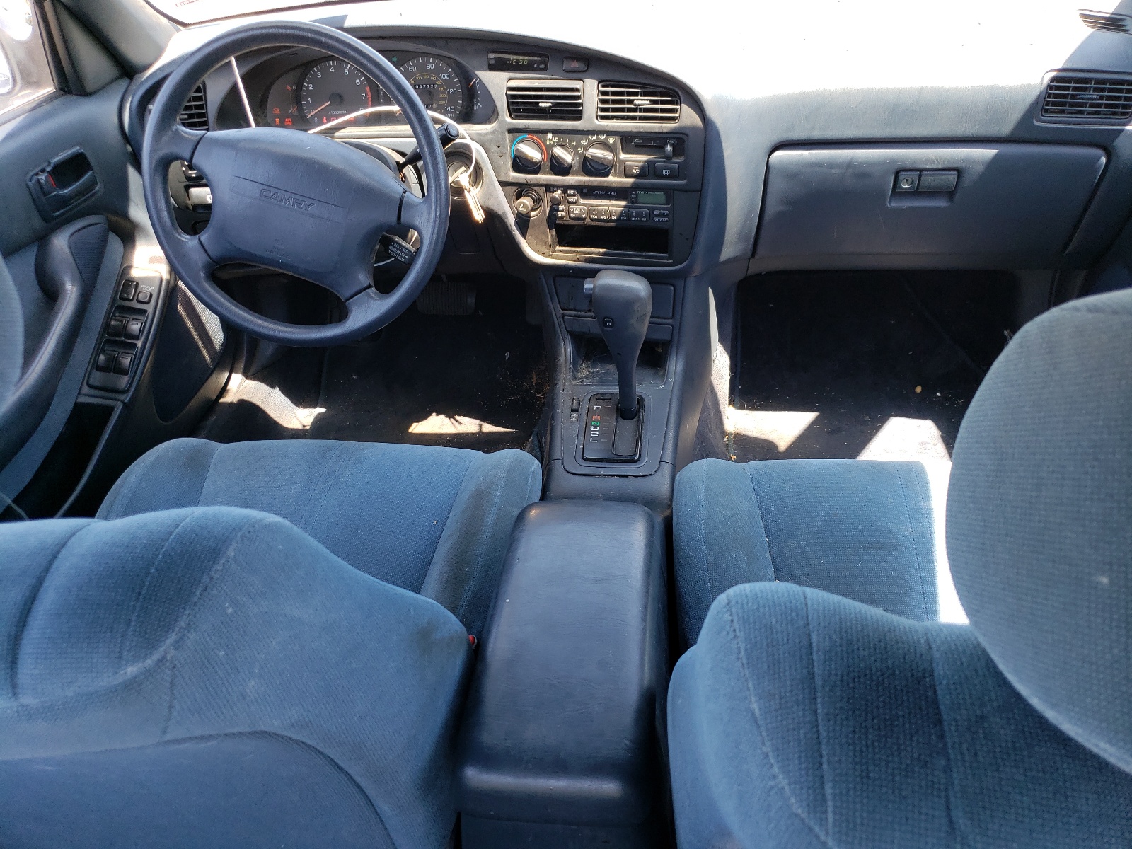 JT2VK12E8P0122784 1993 Toyota Camry Le