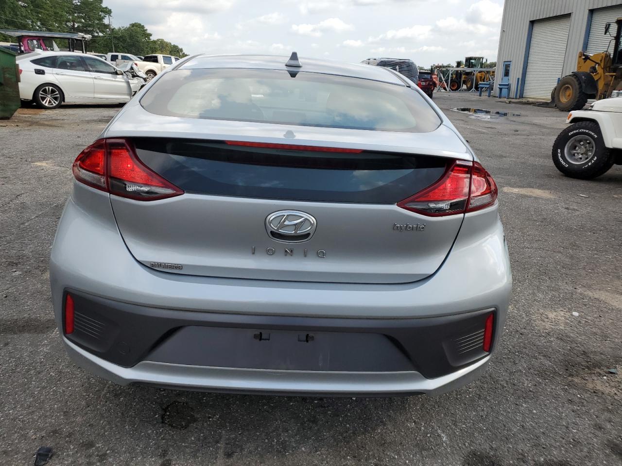 KMHC75LC8NU269130 2022 Hyundai Ioniq Se