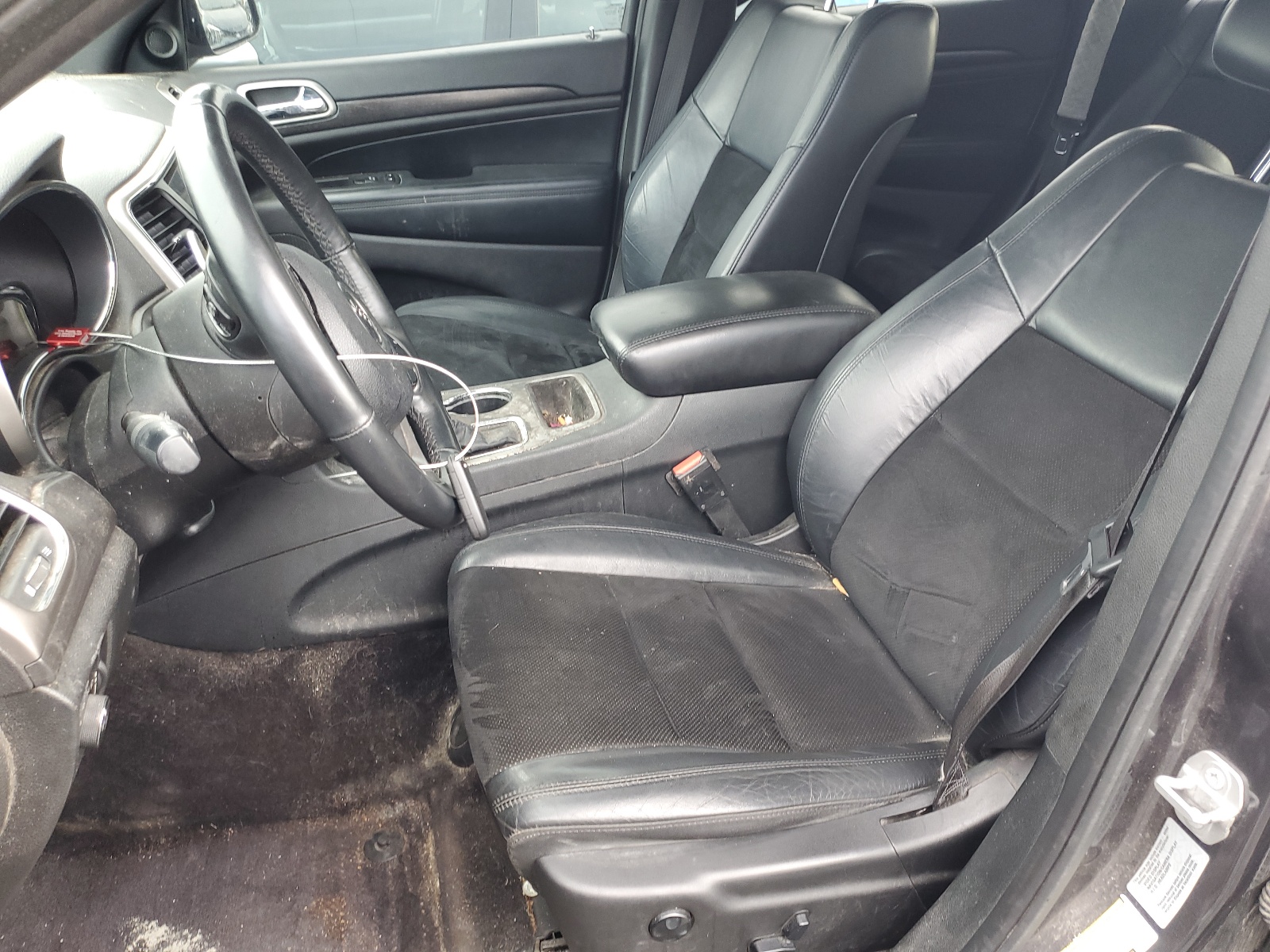 1C4RJEAG9HC837899 2017 Jeep Grand Cherokee Laredo