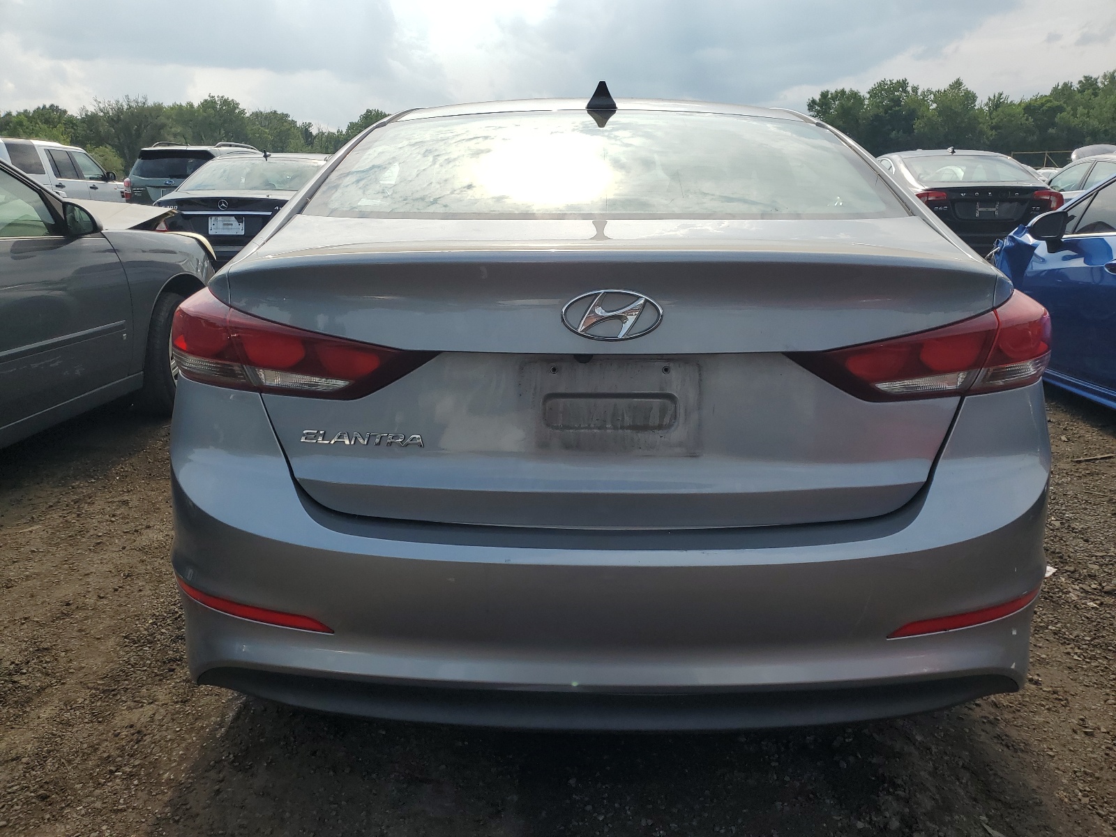 5NPD84LF2HH114579 2017 Hyundai Elantra Se