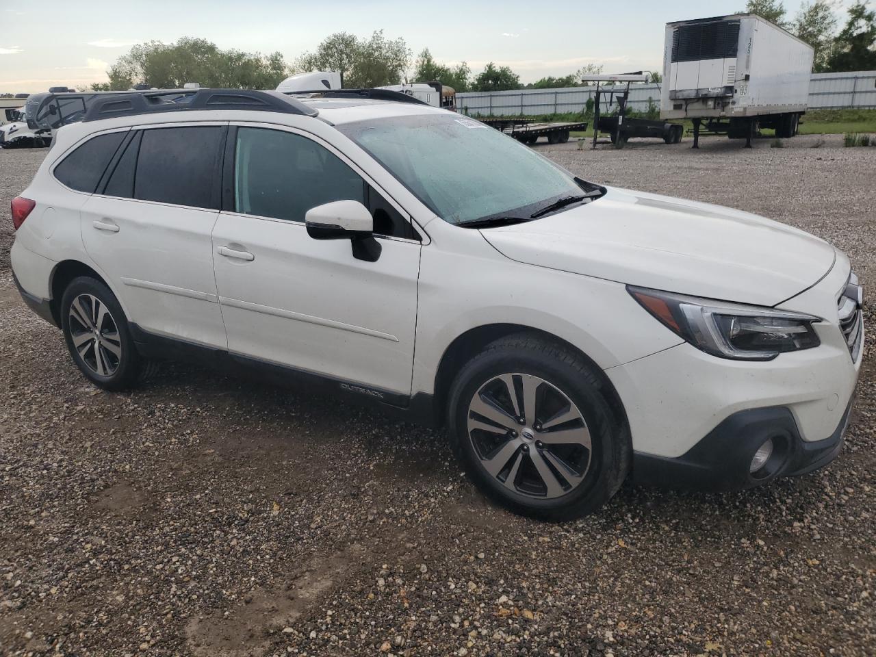 2018 Subaru Outback 2.5I Limited VIN: 4S4BSANC9J3272716 Lot: 63641604