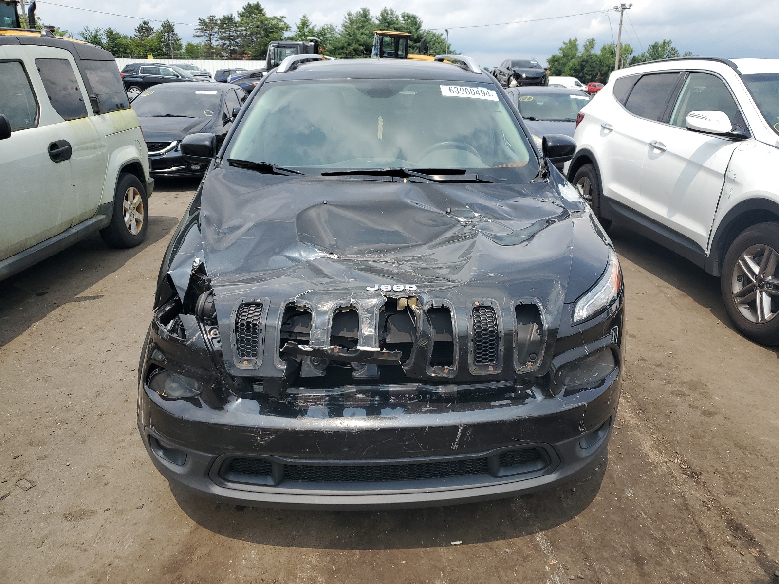 2015 Jeep Cherokee Latitude vin: 1C4PJMCB4FW686100