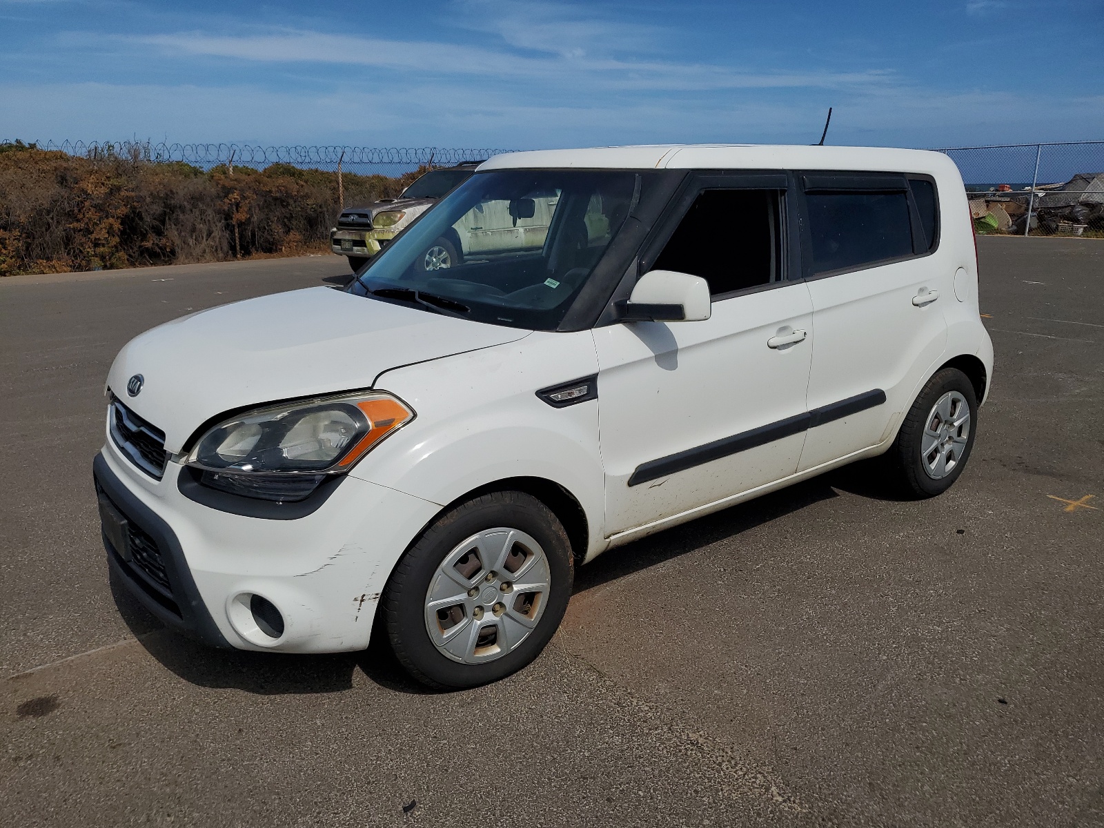 2012 Kia Soul vin: KNDJT2A56C7381558