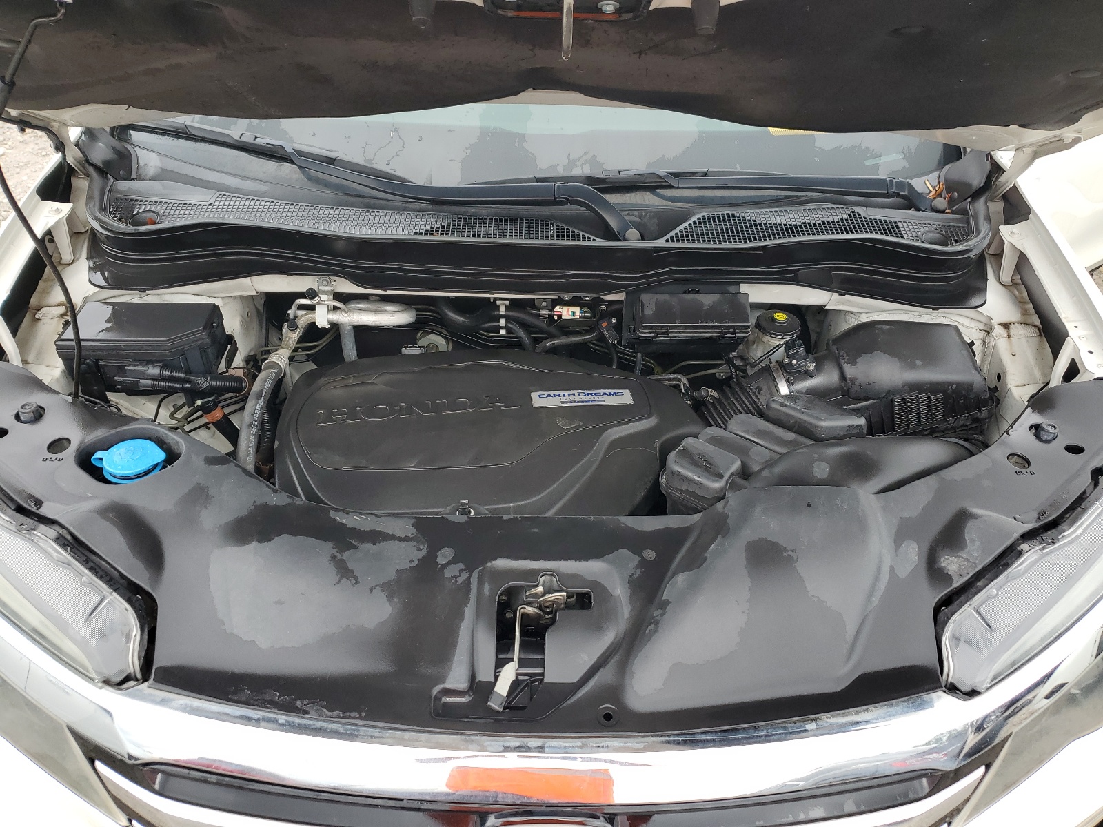 5FNYF5H93HB042628 2017 Honda Pilot Touring