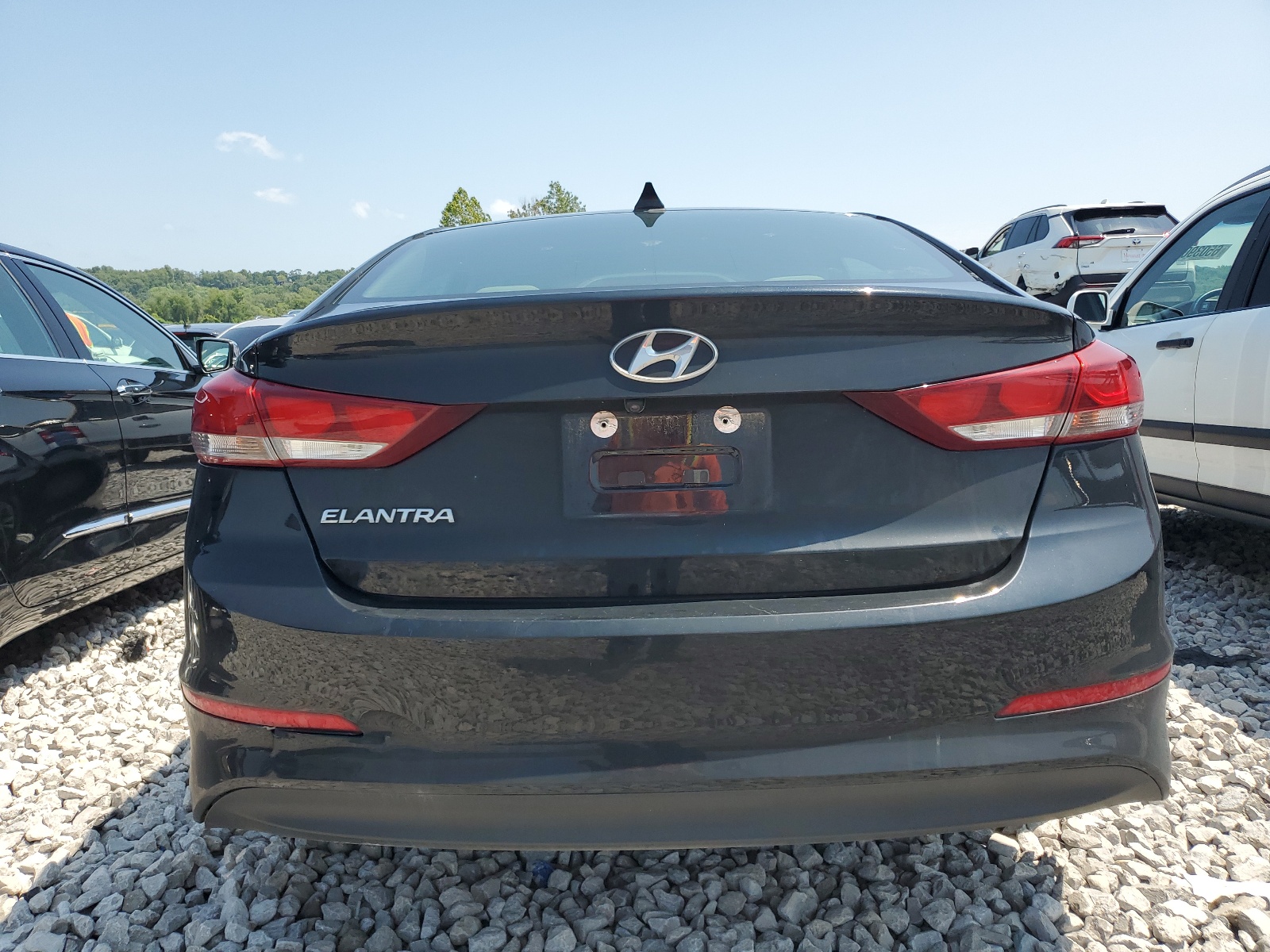 2018 Hyundai Elantra Sel vin: 5NPD84LF1JH323463