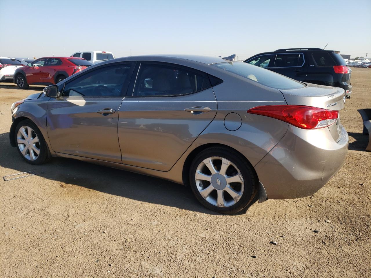 2013 Hyundai Elantra - Image 2