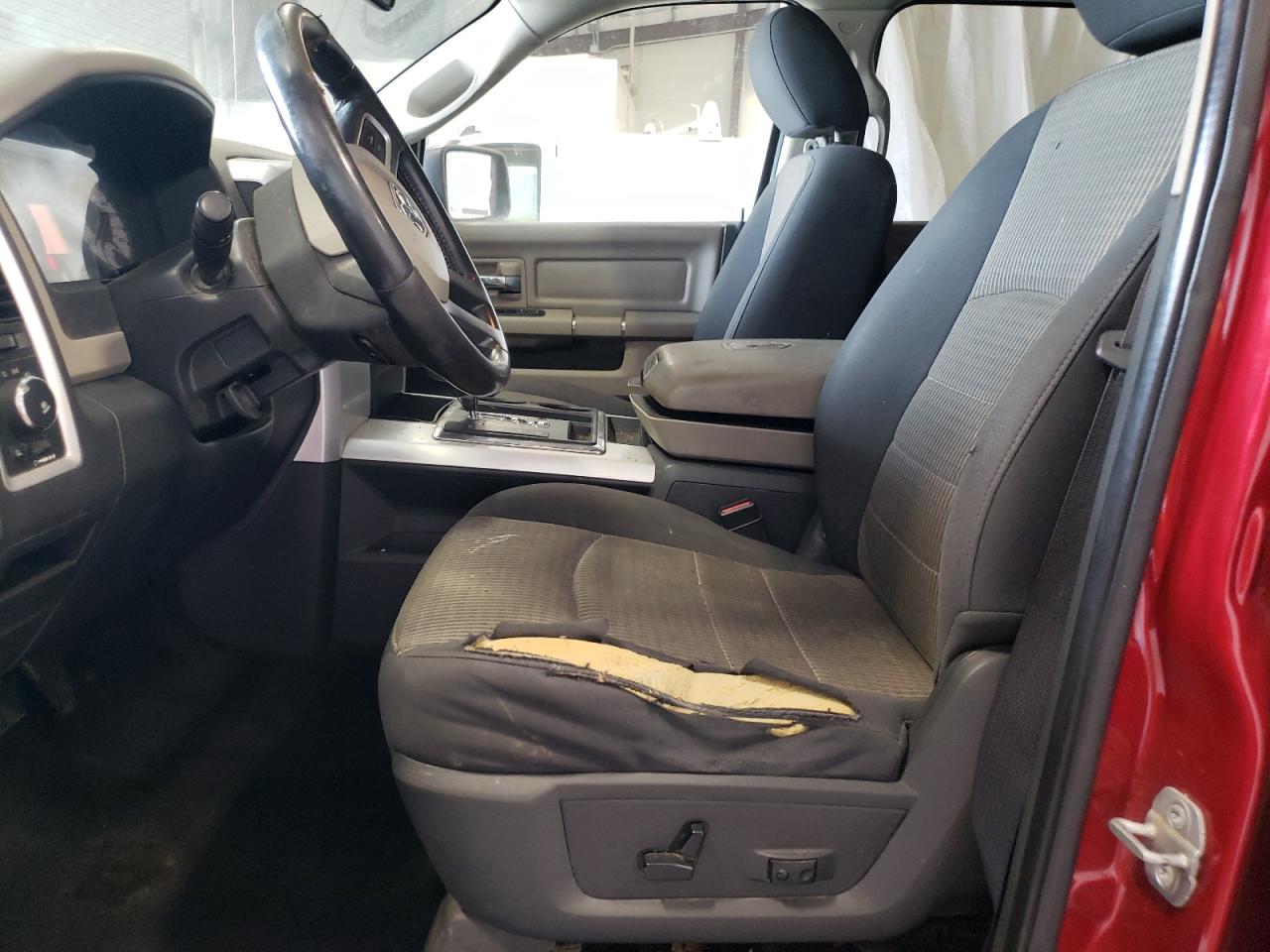 2010 Dodge Ram 1500 VIN: 1D7RV1CT2AS170683 Lot: 61836714