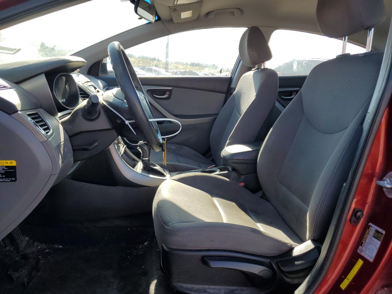 2016 Hyundai Elantra Se VIN: 5NPDH4AE0GH735585 Lot: 64965534