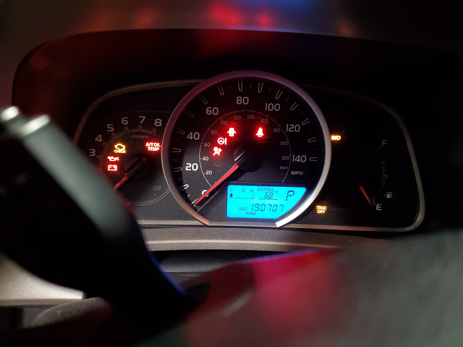 2T3RFREV7FW229777 2015 Toyota Rav4 Xle