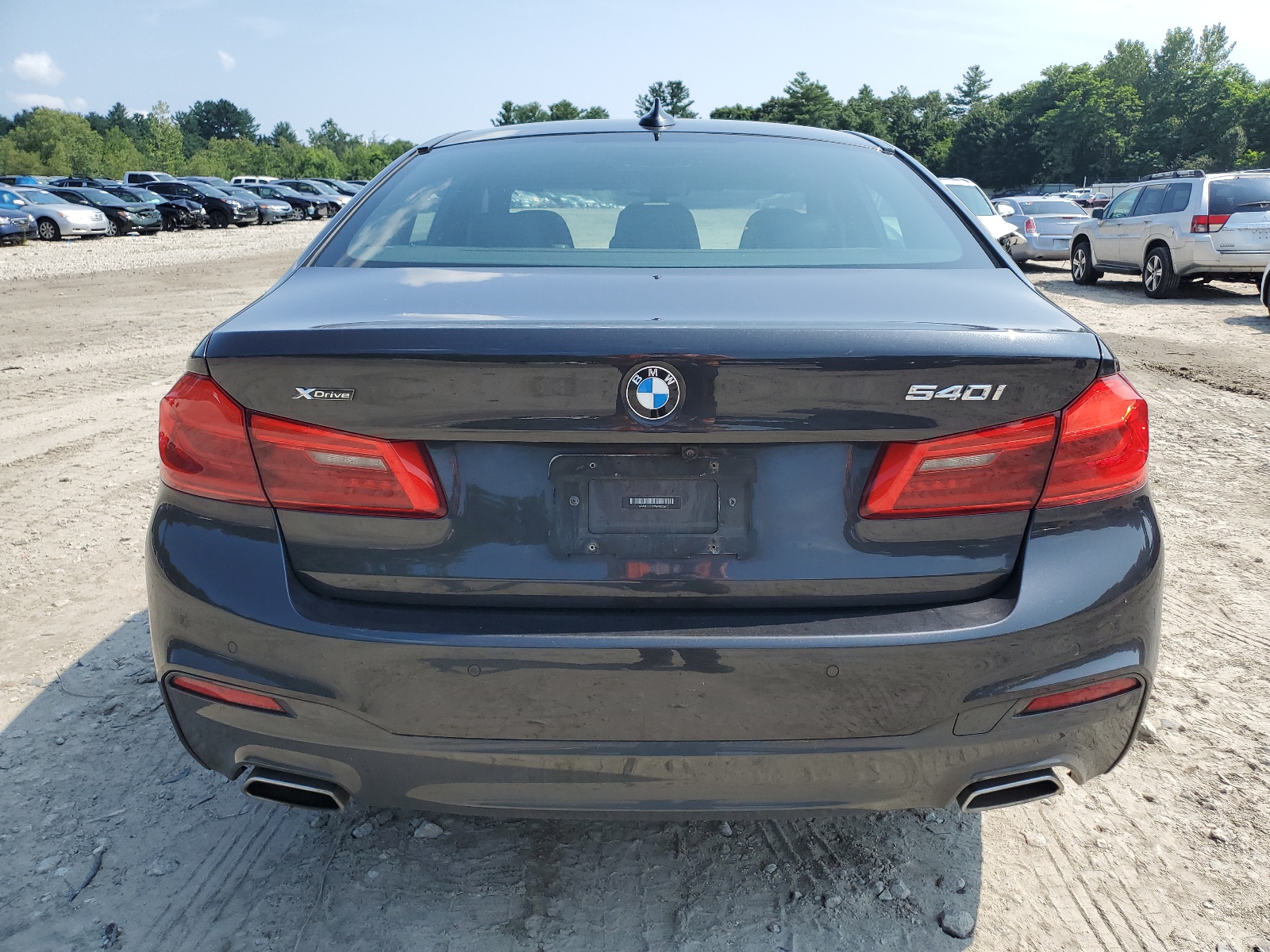 WBAJE7C55KWW10558 2019 BMW 540 Xi