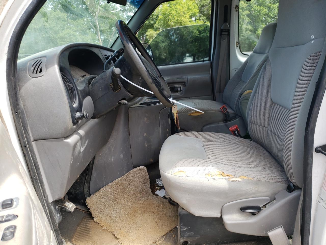 1998 Ford Econoline E350 Super Duty VIN: 1FBSS31L1WHA52443 Lot: 61202054