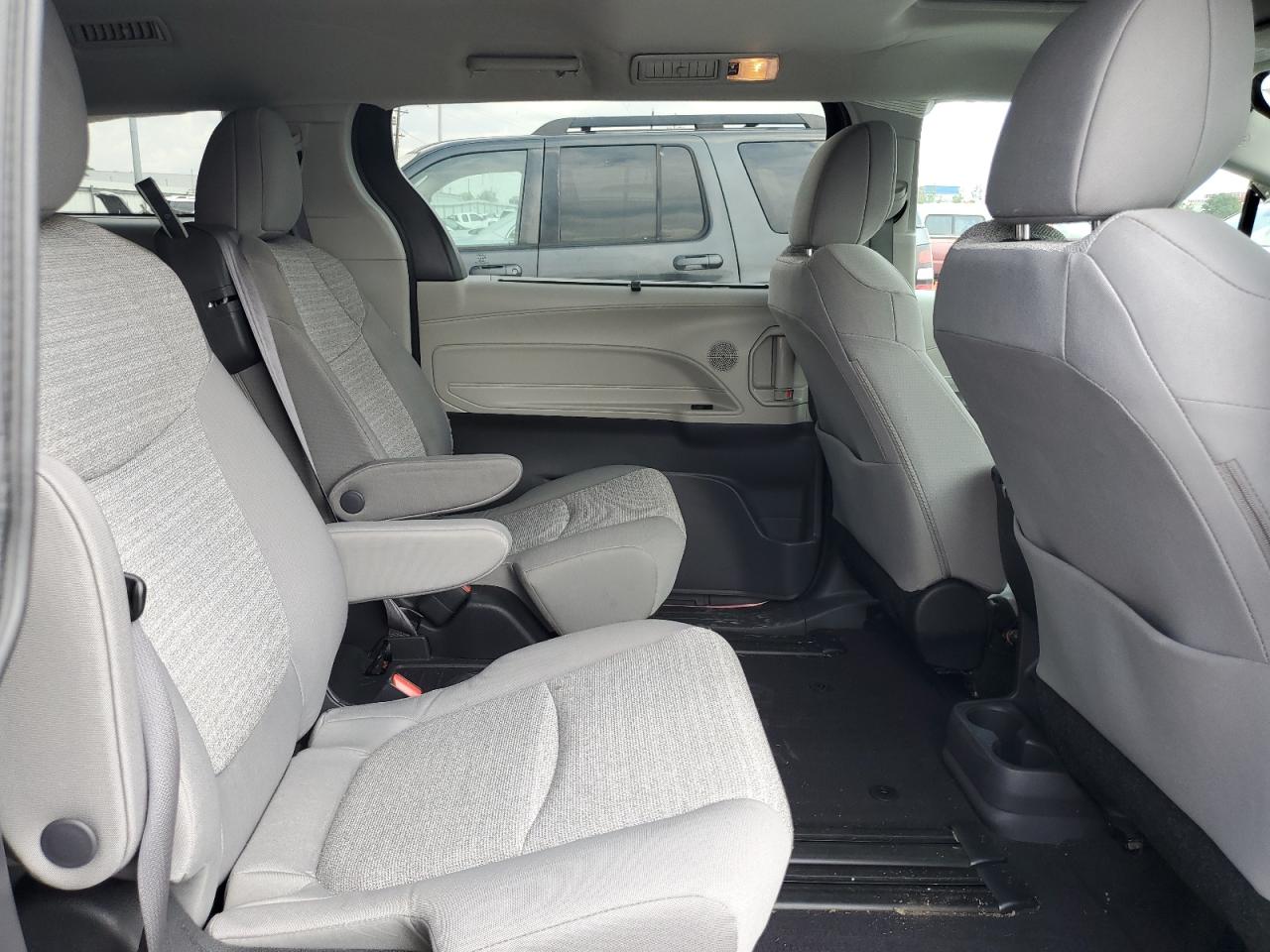 2022 Toyota Sienna Le VIN: 5TDBSKFC3NS043736 Lot: 64492444