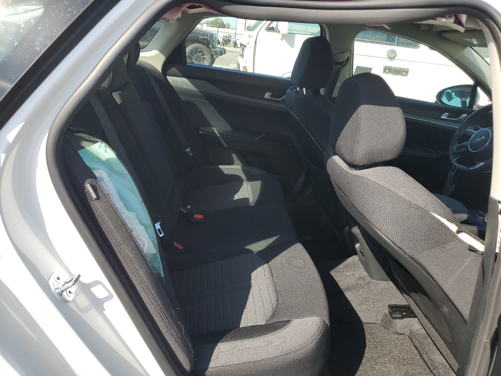 KNAG24J70S5281537 2025 Kia K5 Lxs