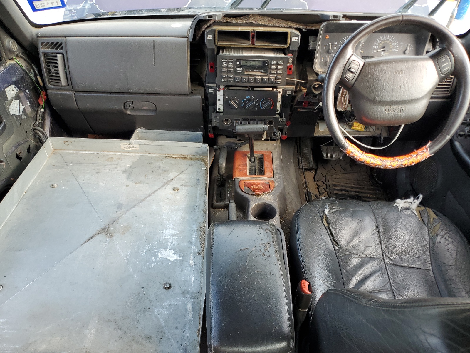 1J4FJB8S0XL584637 1999 Jeep Cheerokee