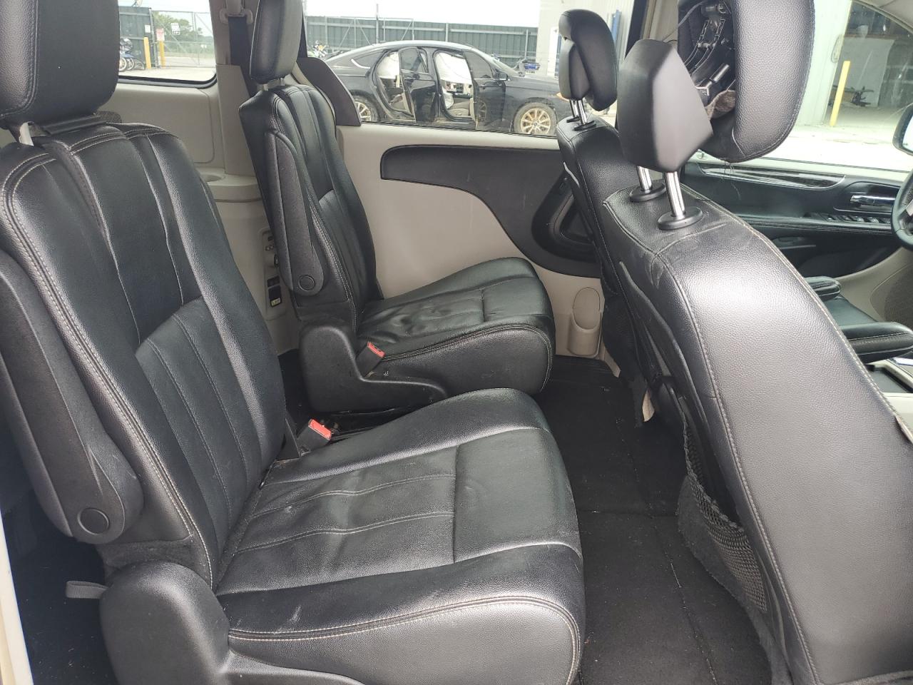 2015 Chrysler Town & Country Touring VIN: 2C4RC1BGXFR537665 Lot: 64893094