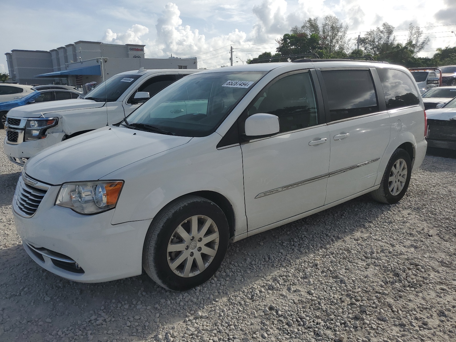 2015 Chrysler Town & Country Touring vin: 2C4RC1BG7FR534626