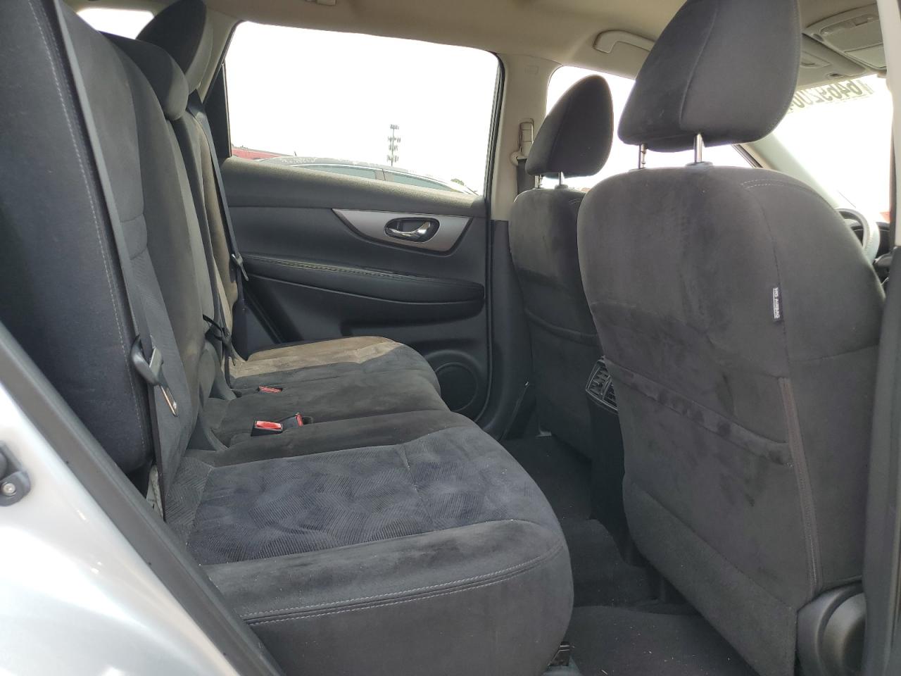 2015 Nissan Rogue S VIN: KNMAT2MV8FP505801 Lot: 64692004