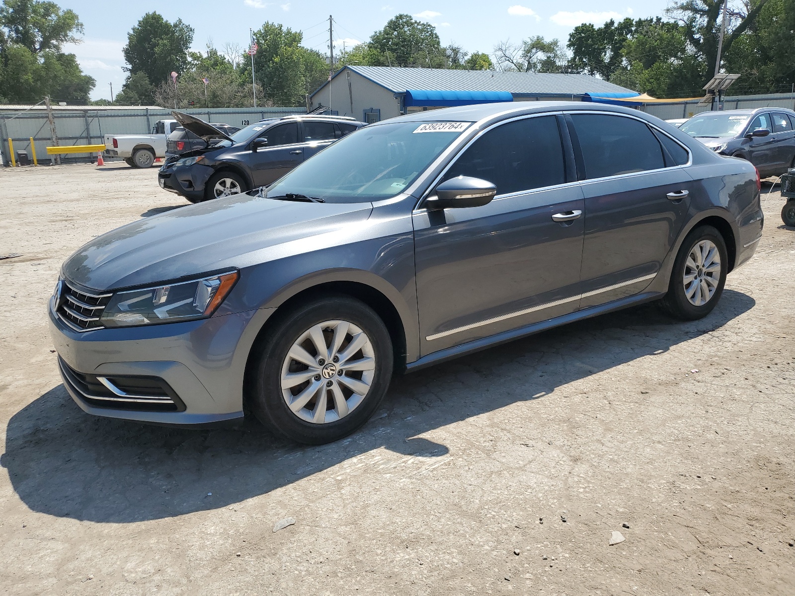 2016 Volkswagen Passat S vin: 1VWAT7A38GC057484