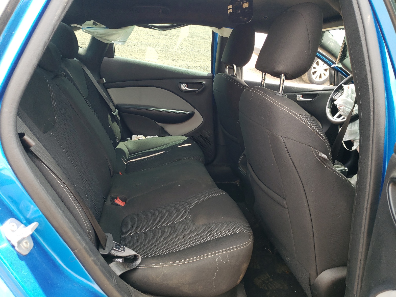 1C3CDFBB6FD182098 2015 Dodge Dart Sxt