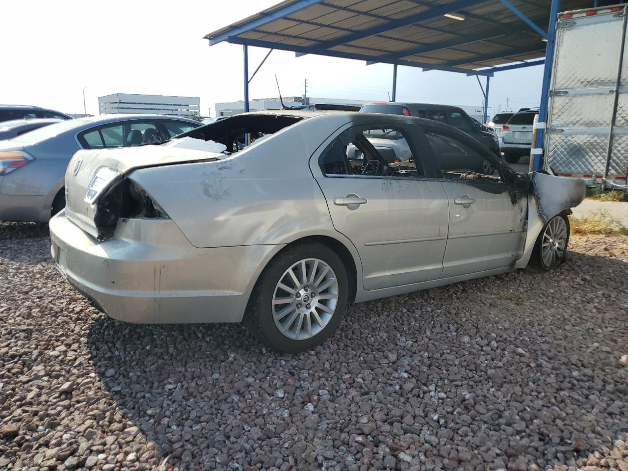 2009 Mercury Milan - Image 3