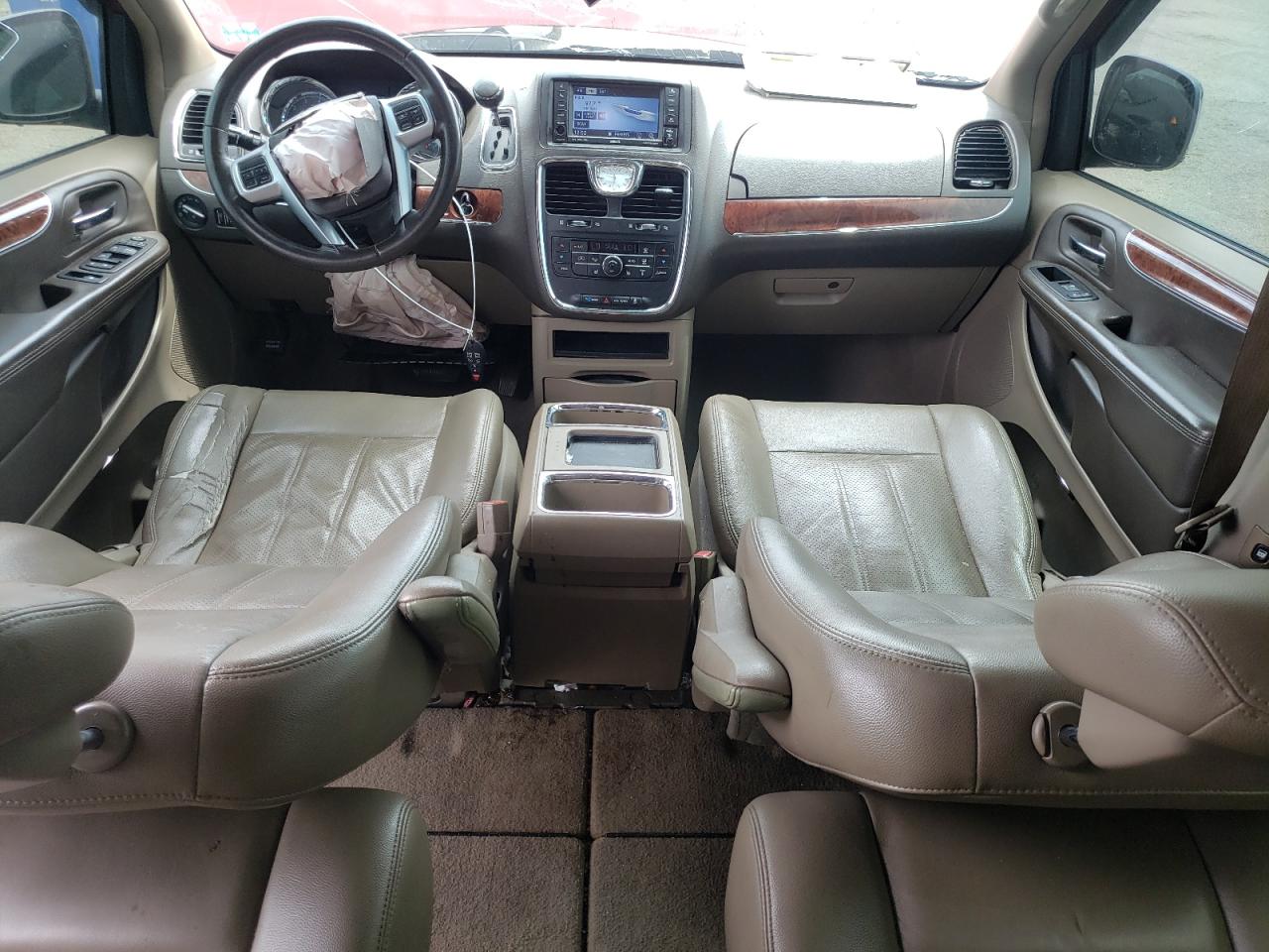 2011 Chrysler Town & Country Touring L VIN: 2A4RR8DG8BR713038 Lot: 61758504