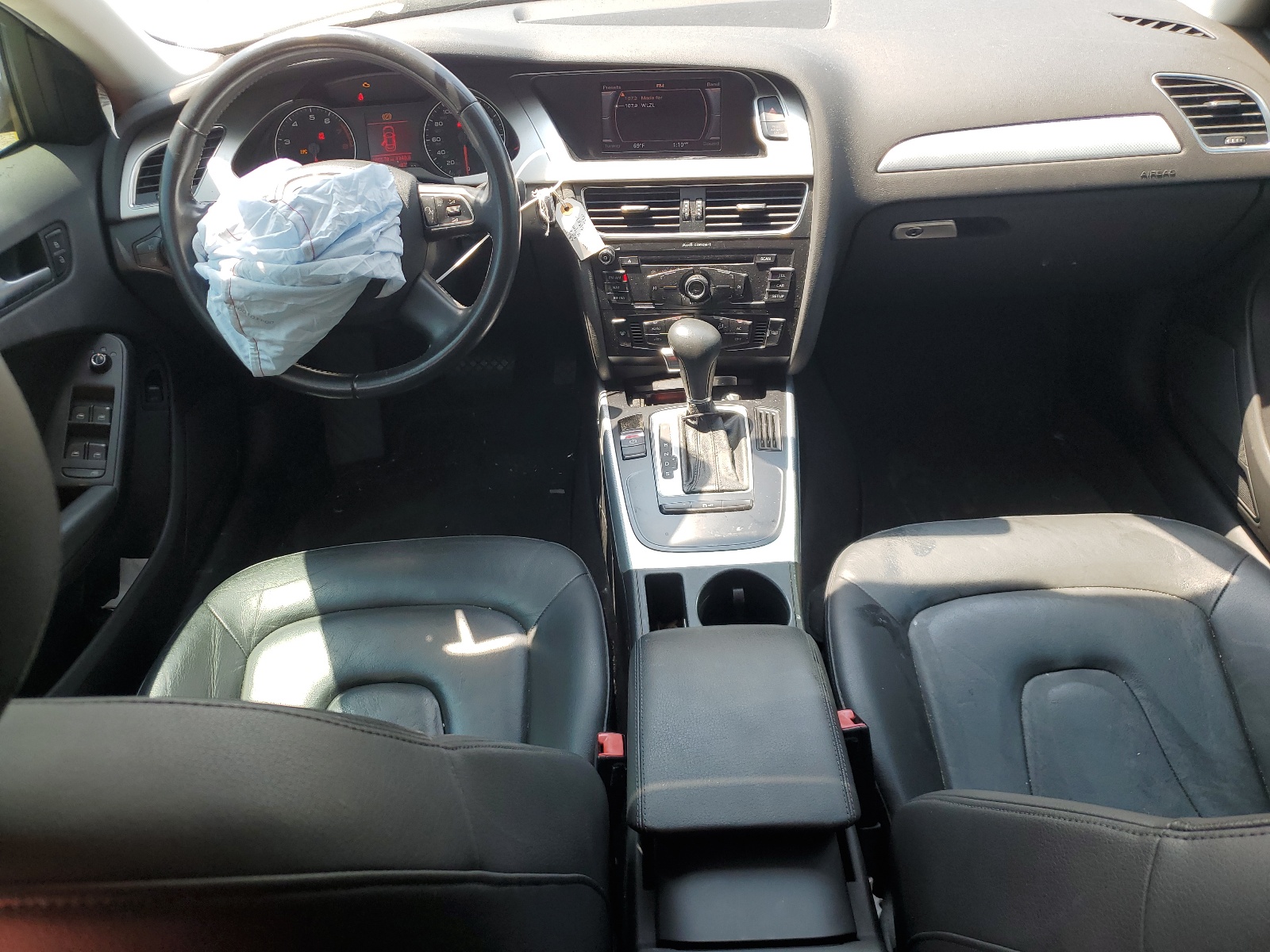 WAUAFAFLXBN014890 2011 Audi A4 Premium