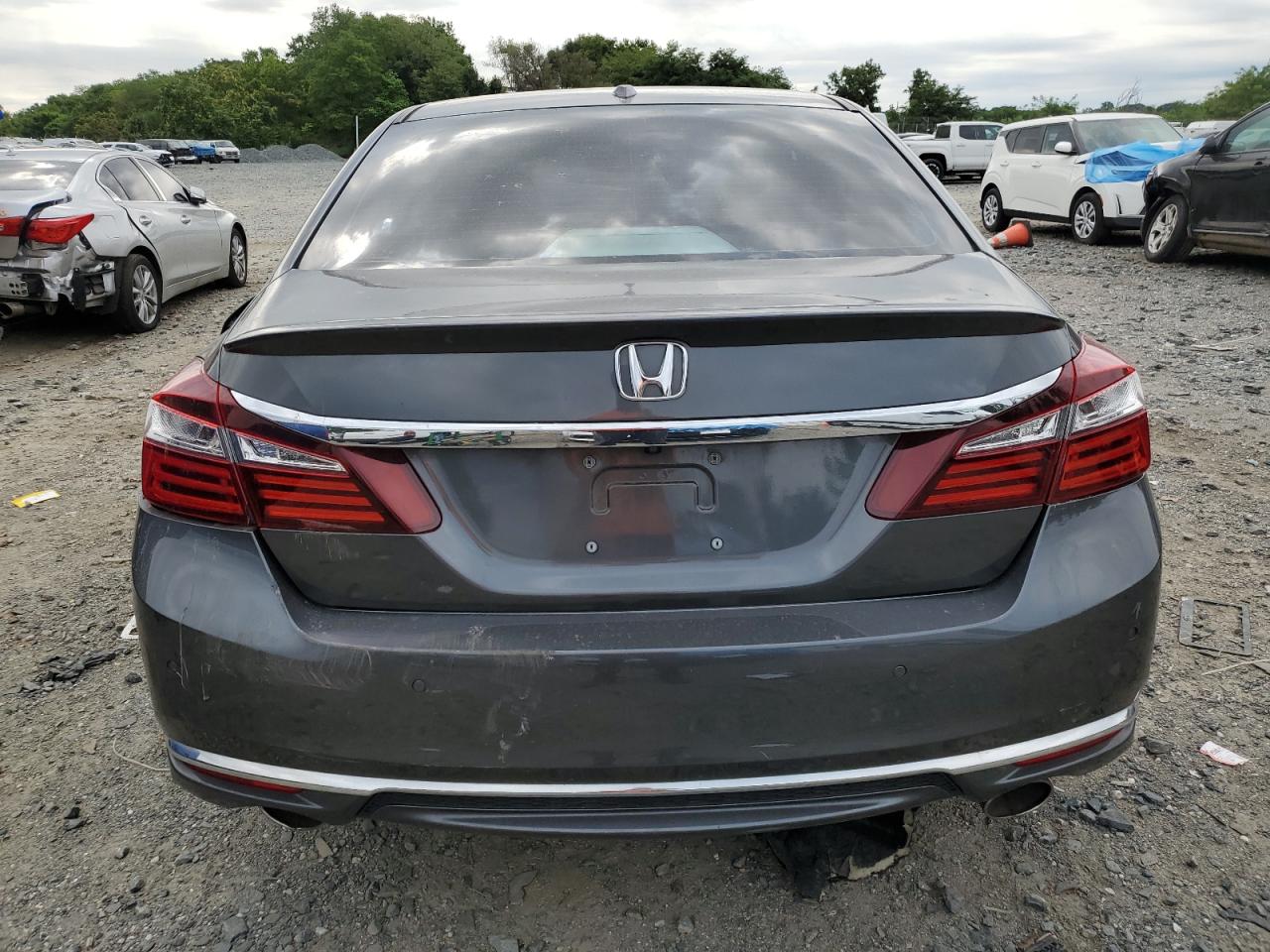 1HGCR3F92HA017156 2017 Honda Accord Touring