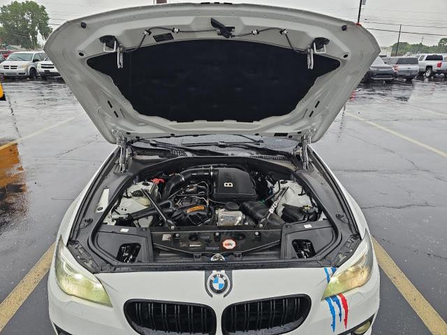 Седани BMW 5 SERIES 2015 Білий
