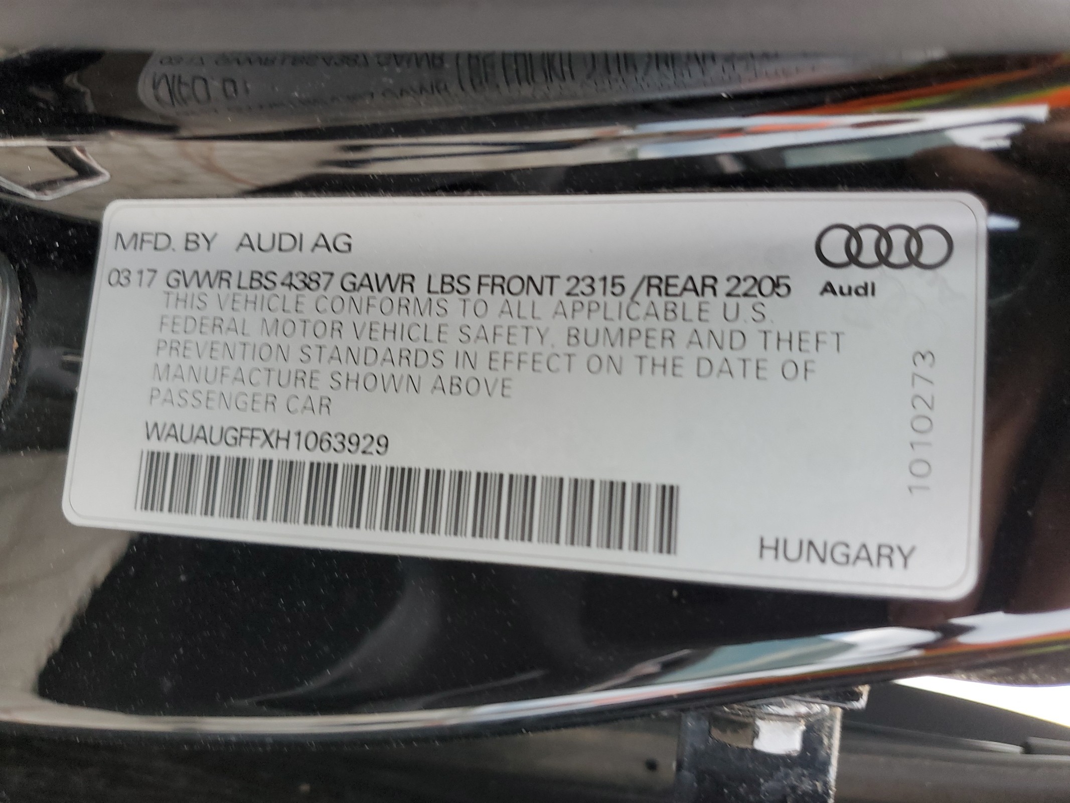 WAUAUGFFXH1063929 2017 Audi A3 Premium