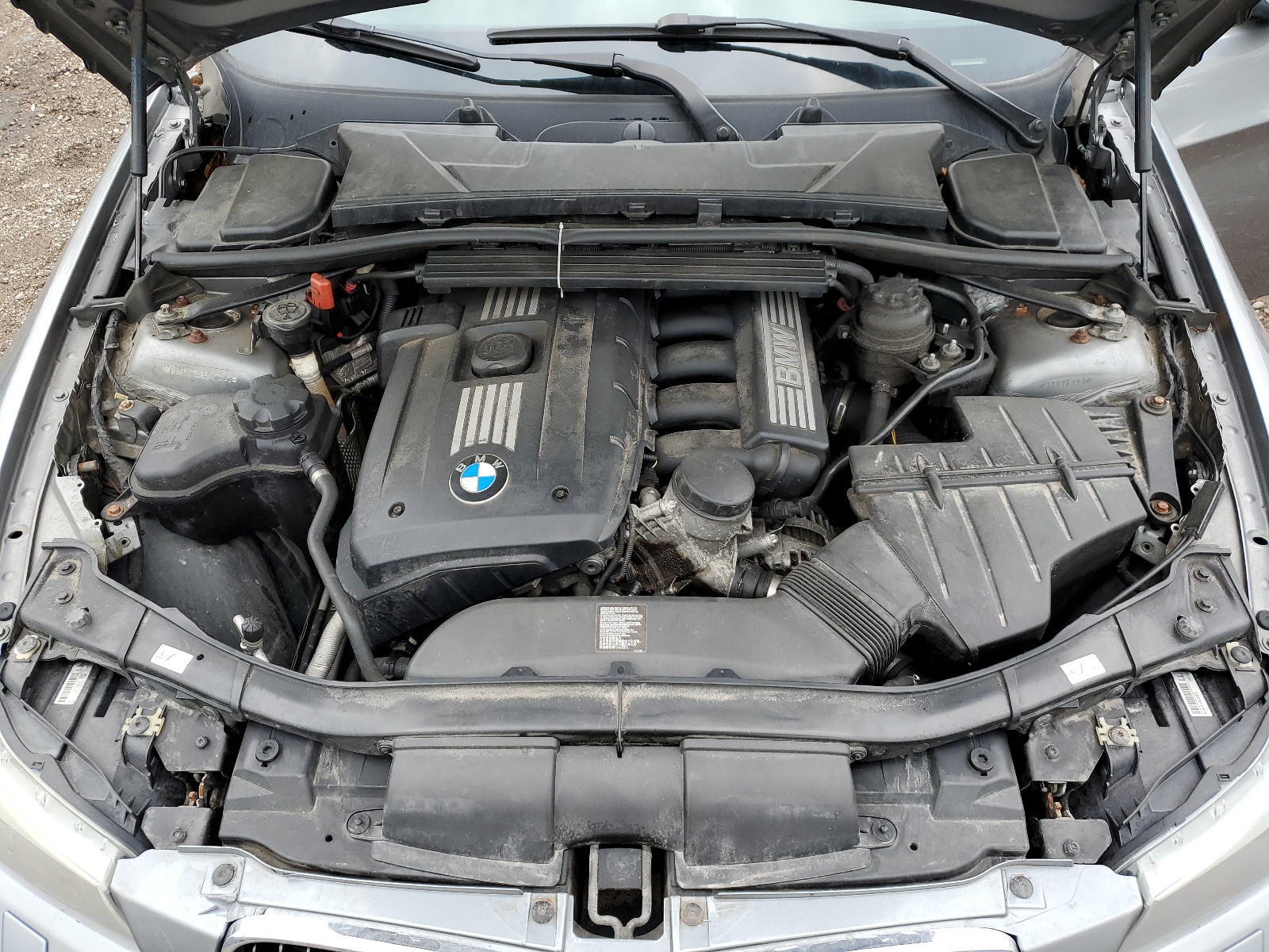 WBAPK7G56BNN70140 2011 BMW 328 Xi