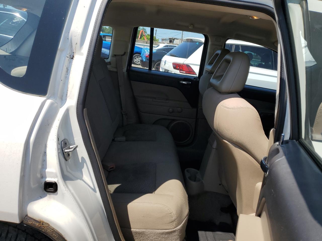 2009 Jeep Compass Sport VIN: 1J4FF47B99D102114 Lot: 63166624