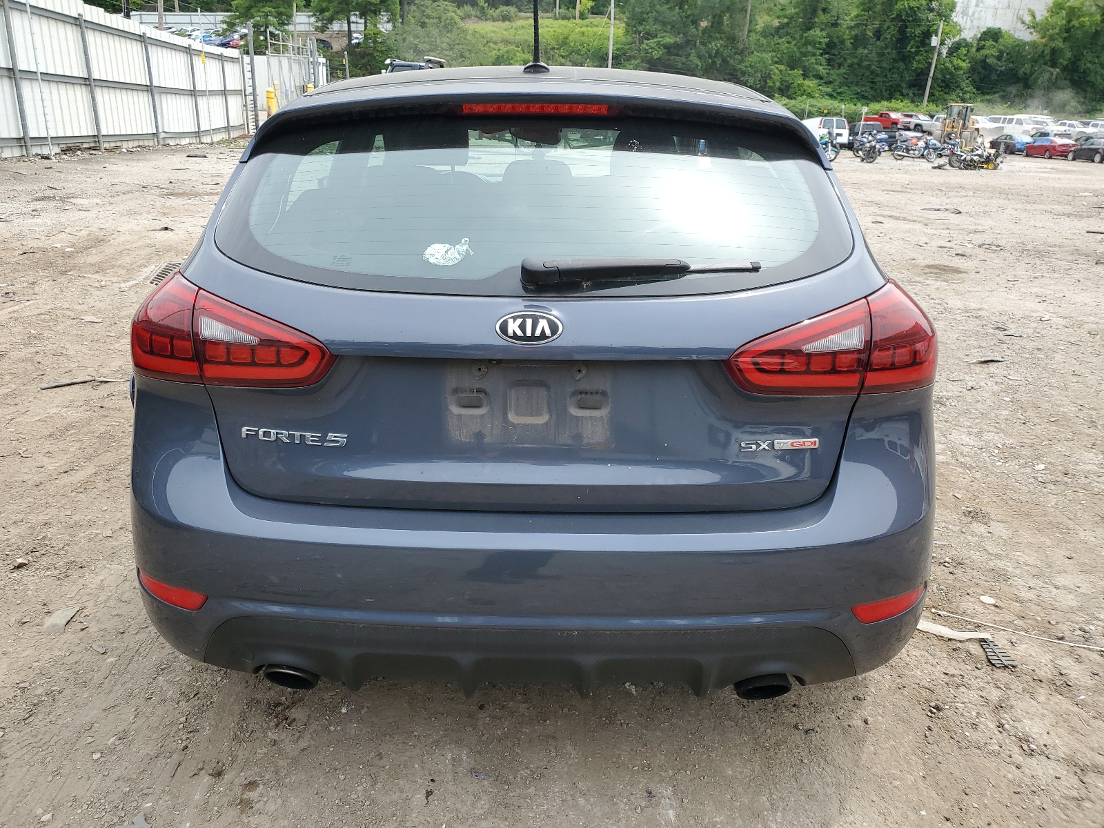 KNAFZ5A35F5269870 2015 Kia Forte Sx