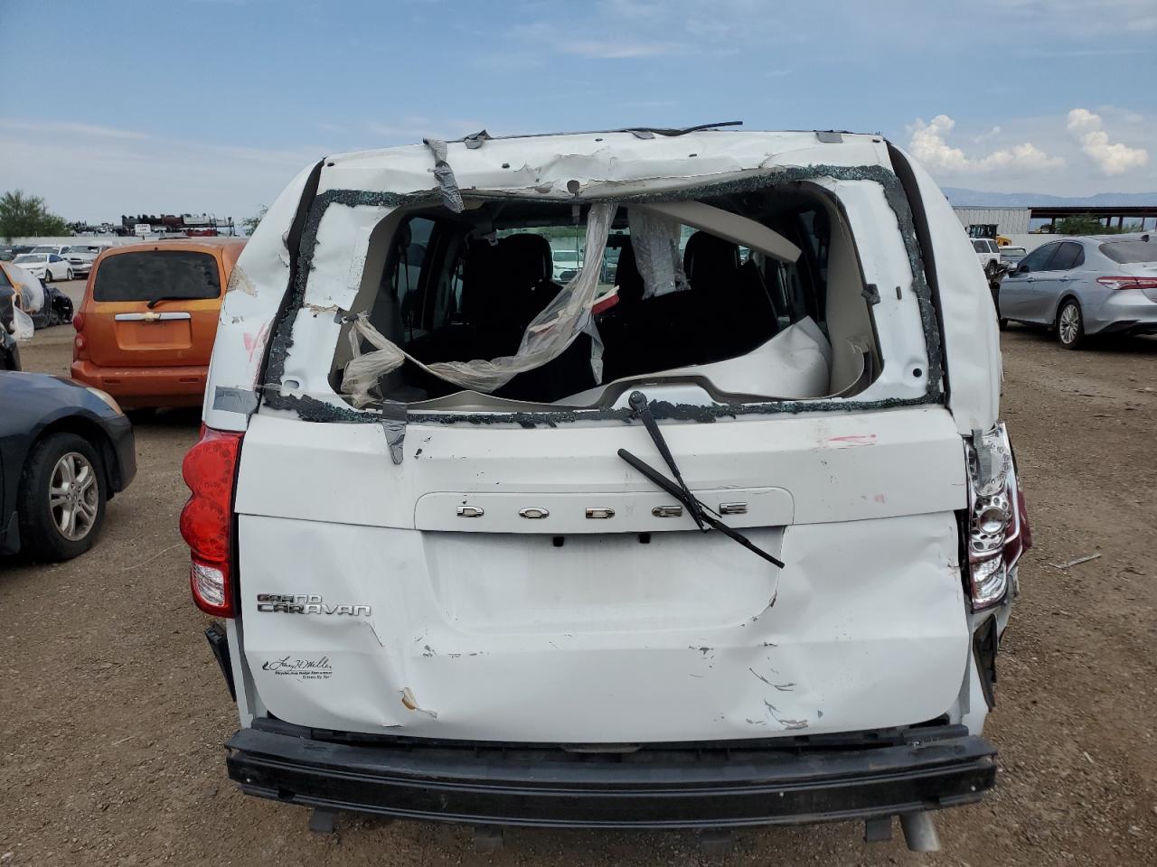2015 Dodge Caravan - Image 6