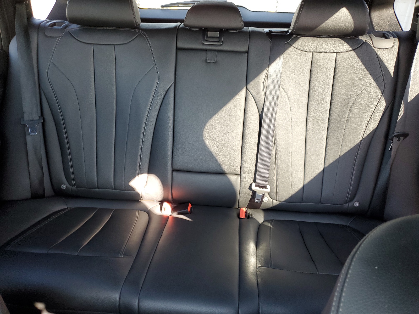 5UXKT0C52J0V99698 2018 BMW X5 Xdr40E