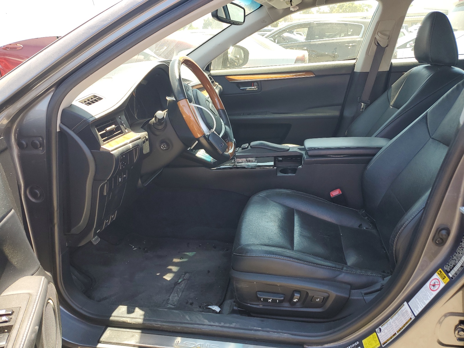 JTHBW1GG6F2084630 2015 Lexus Es 300H