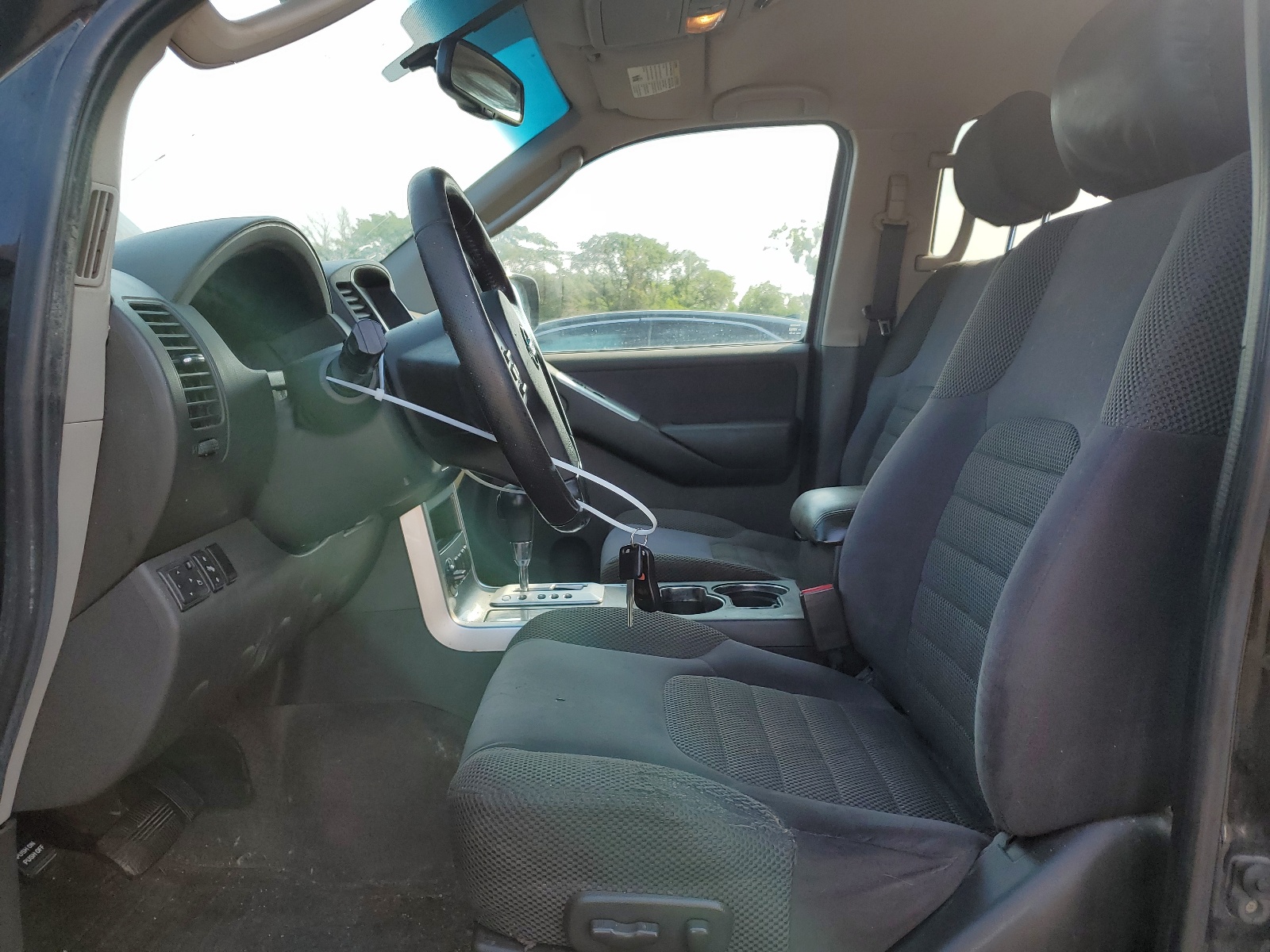 5N1BR18B28C629999 2008 Nissan Pathfinder Le