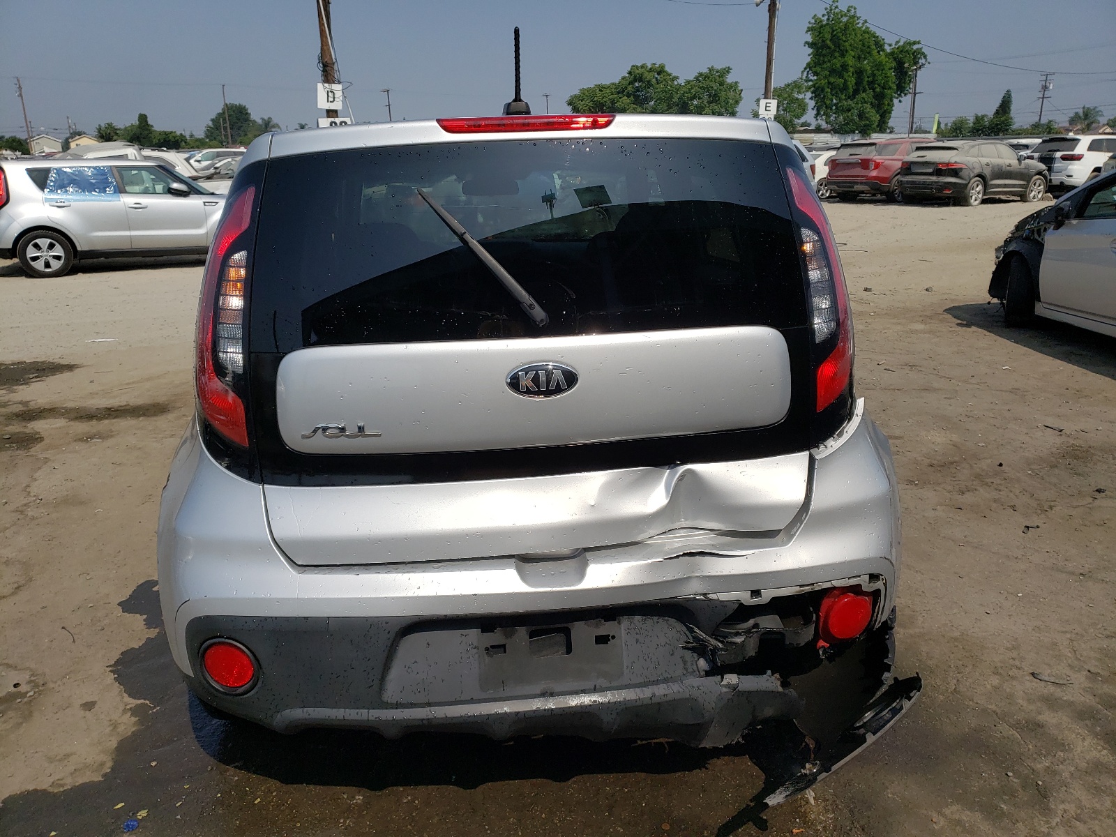 KNDJN2A22J7539990 2018 Kia Soul